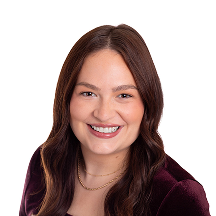 Abriana Carnes headshot